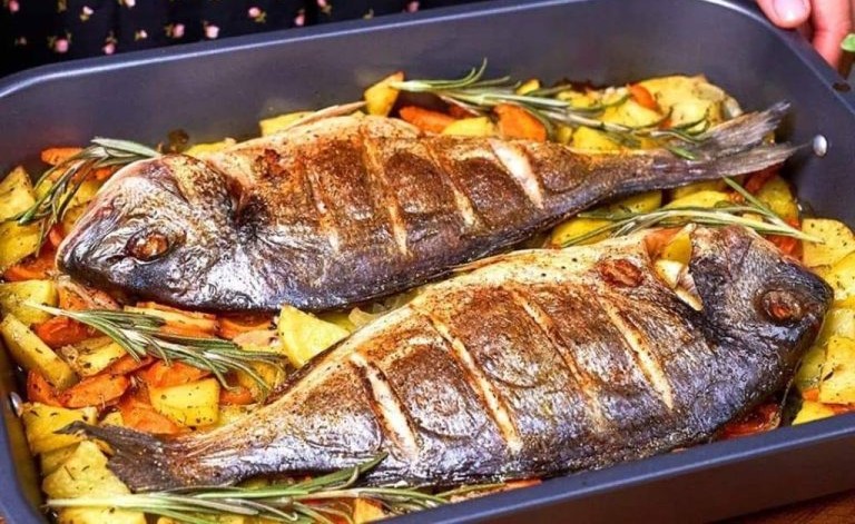 Deliziosa ricetta per orata al forno con verdure arrostite