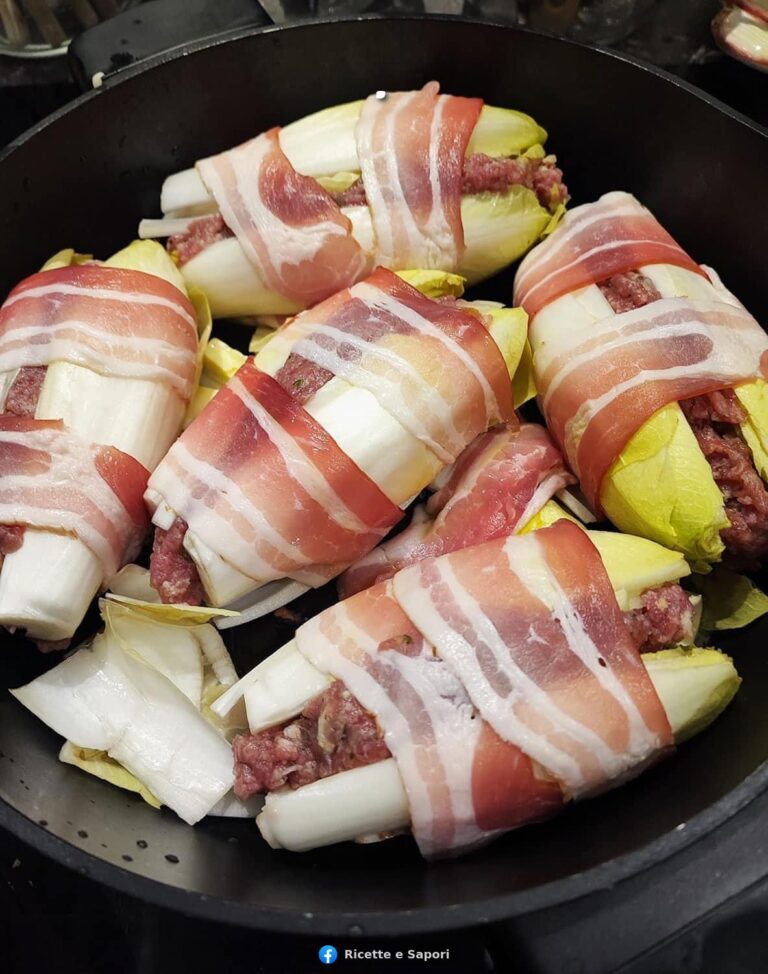 Indivia ripiena di pancetta e carne macinata