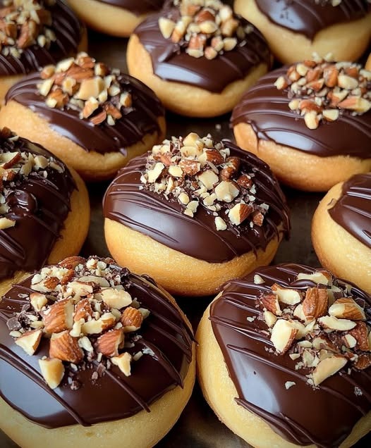 Biscotti al Cioccolato e Mandorle: Un Dolce Abbraccio di Leggerezza