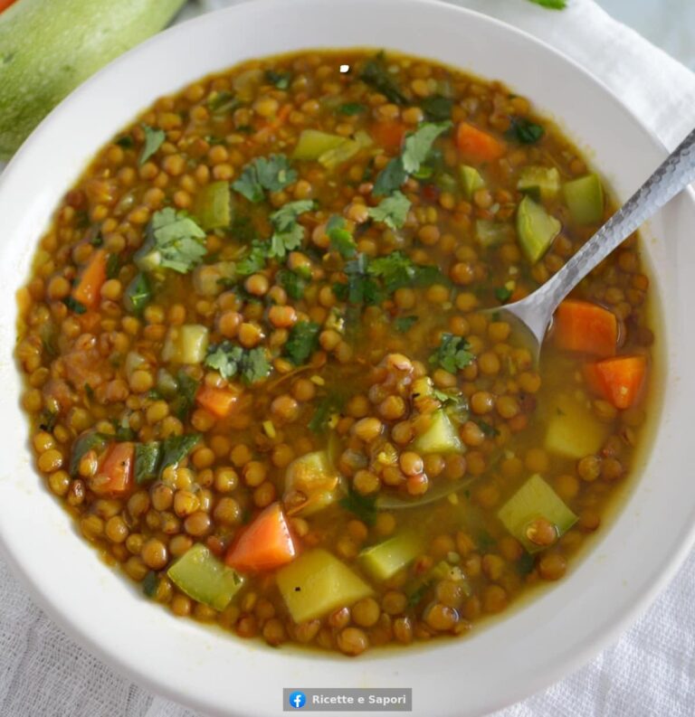 È questa la zuppa di lenticchie più buona: la ricetta che mantiene sapore e proprietà