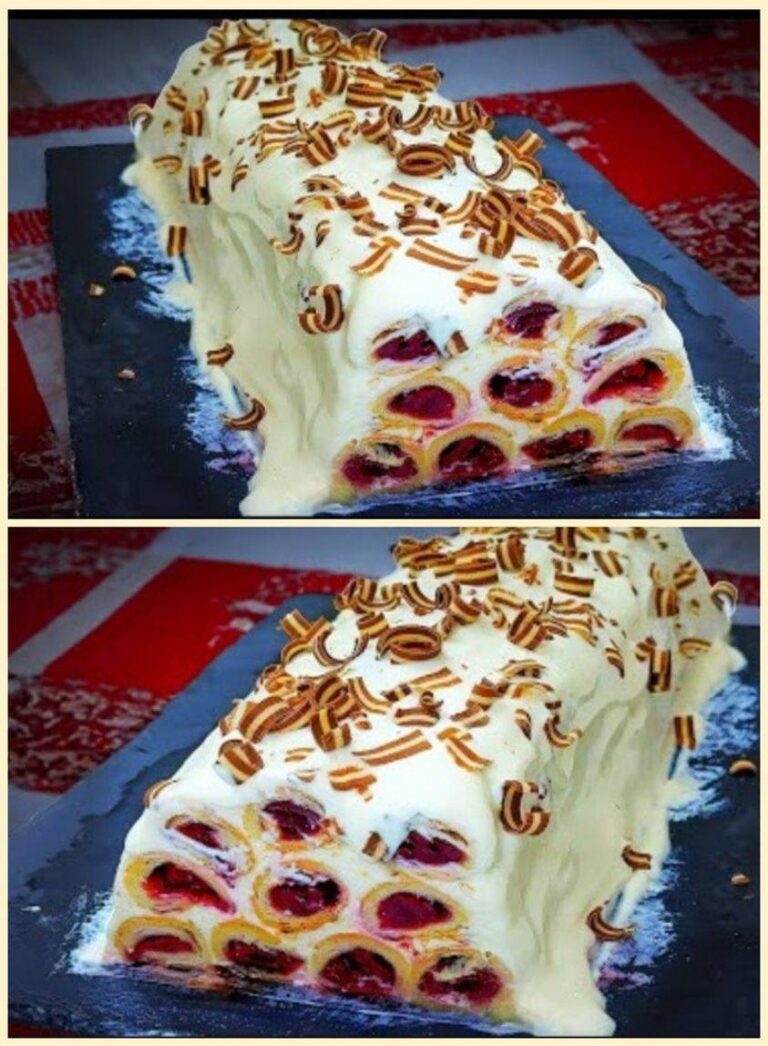 La torta alla panna acida con ciliegie “Monastery Hut” è semplicemente deliziosa!