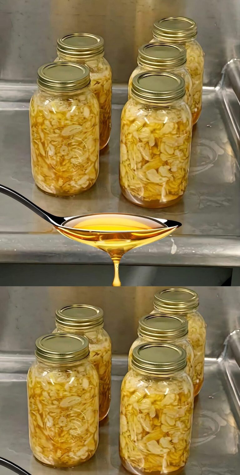 zenzero grattugiato, cipolla, aglio, succo di limone e miele. Un cucchiaino al giorno