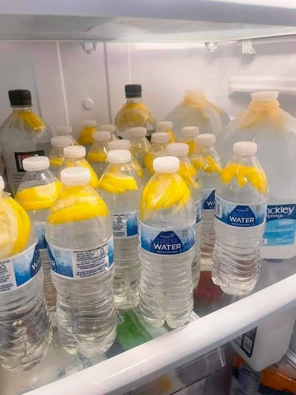 Acqua allo zenzero: la bevanda più sana per bruciare tutto il grasso di addome, collo, braccia, schiena e cosce!