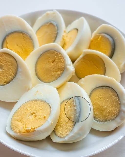 Perché hai un cerchio verde intorno agli occhi?