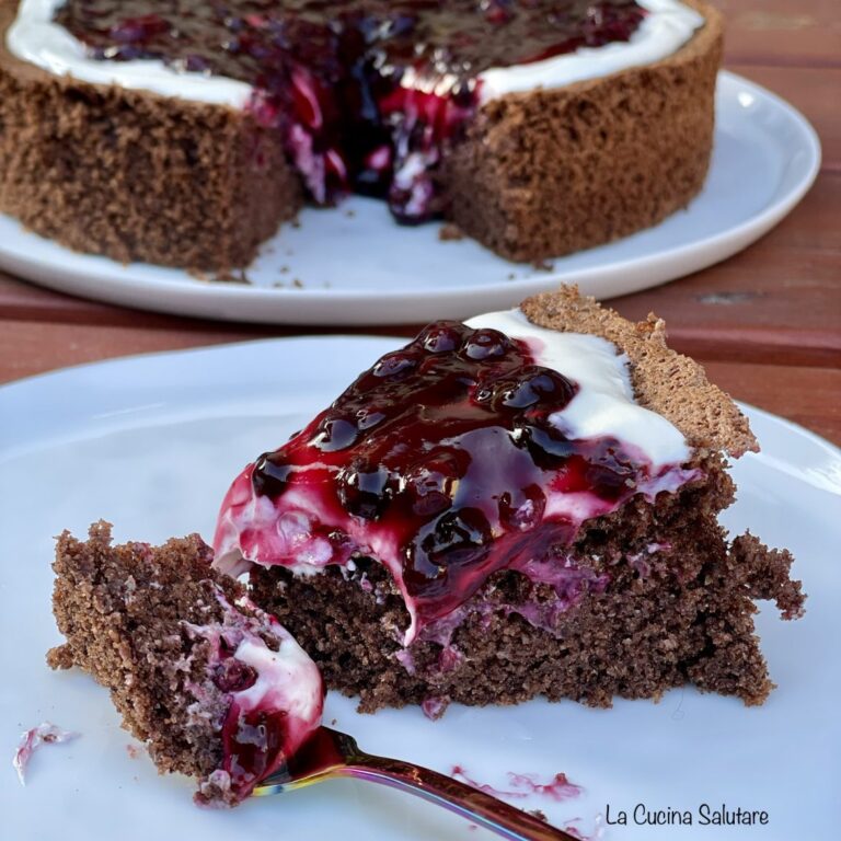 Torta di mandorle al cacao senza farina