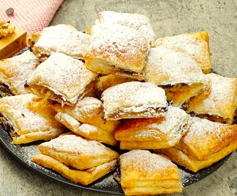 Quadrati di mele in pasta sfoglia