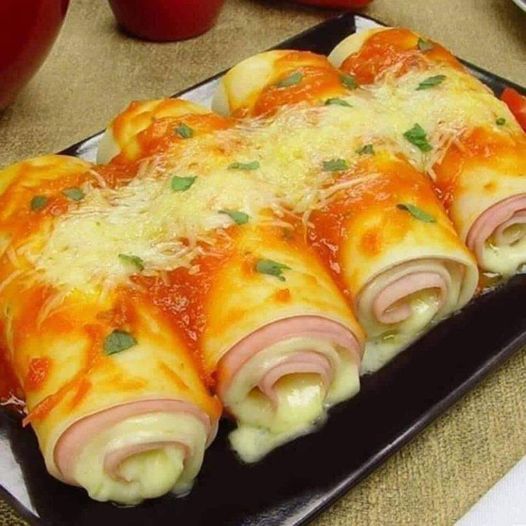 Rotolo di lasagna molto appetitoso