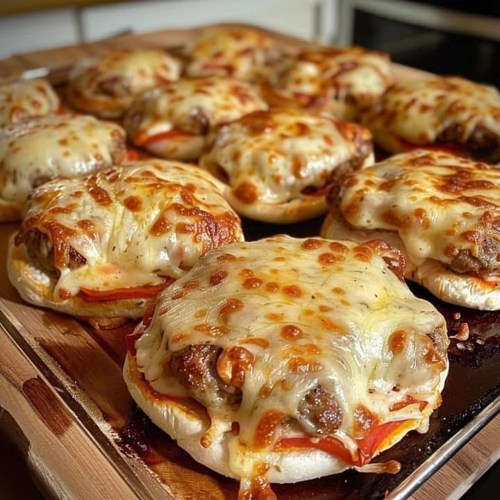 Mini Pizza Hamburger: Una Fusione di Gusti Irripetibile