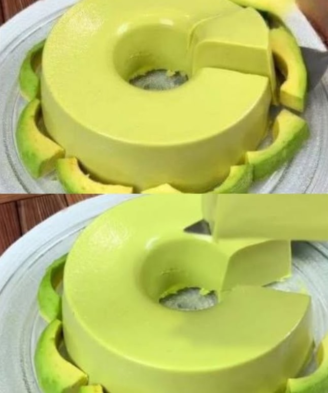 Budino di avocado senza cottura e senza uova, super cremoso