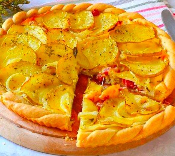 Crostata salata alle zucchine: la ricetta della crostata salata facile e veloce