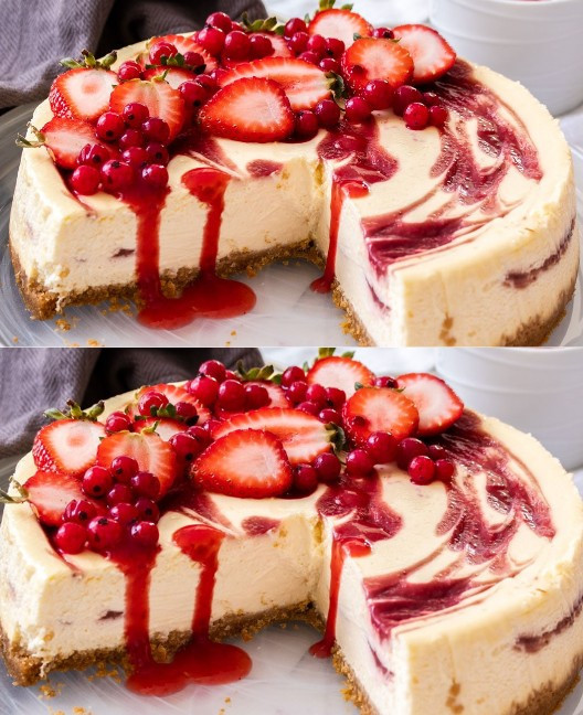 CHEESECAKE CON FRAGOLE E VORTICE