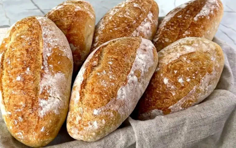 Non cuocere il pane finché non hai visto questa ricetta! Ricetta per un pane perfetto senza impasto.