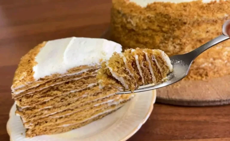 Torta al miele ucraina classica (Medivnyk)