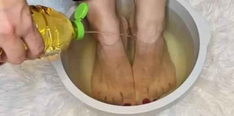 Il segreto per ringiovanire i piedi: come l’aceto li ha trasformati in pochi minuti!