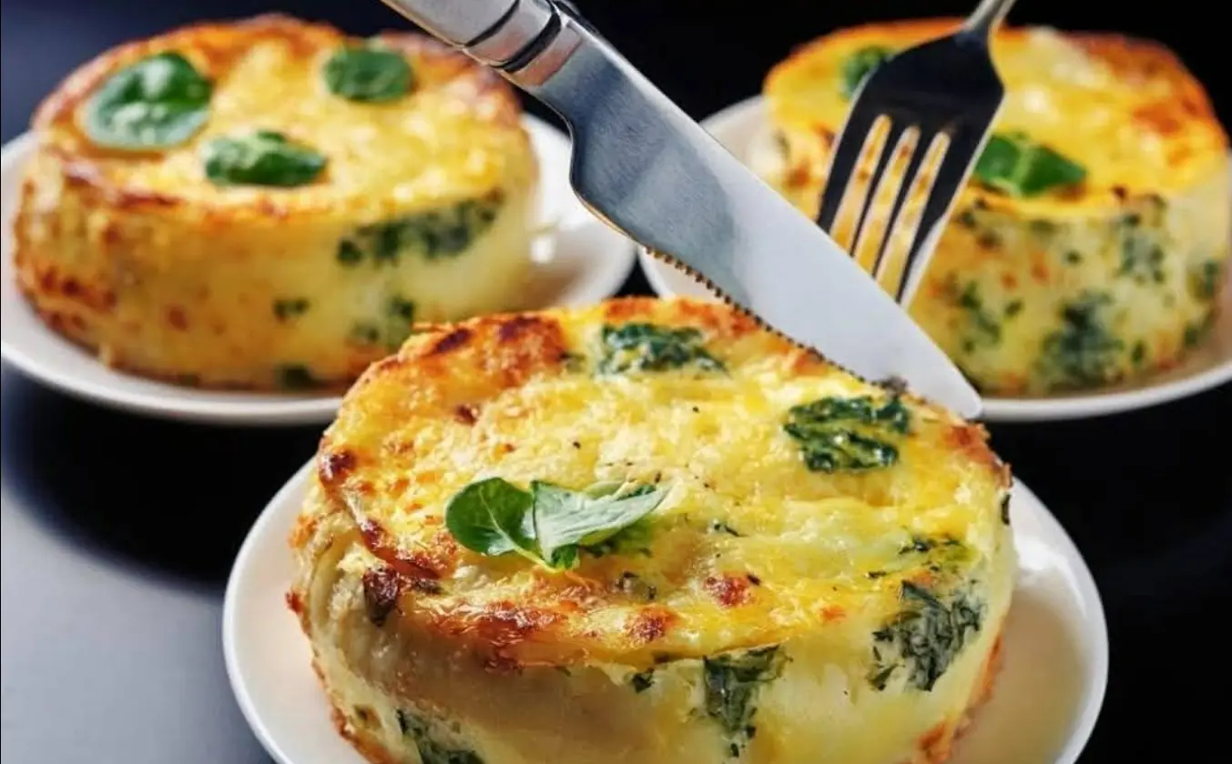 Mescolate 3 uova, patate e spinaci. Questo piatto conquisterà tutti all’istante!