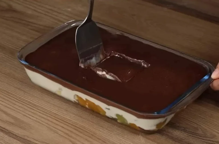 Quando preparo questo dessert alla frutta, tutti mi chiedono la ricetta.