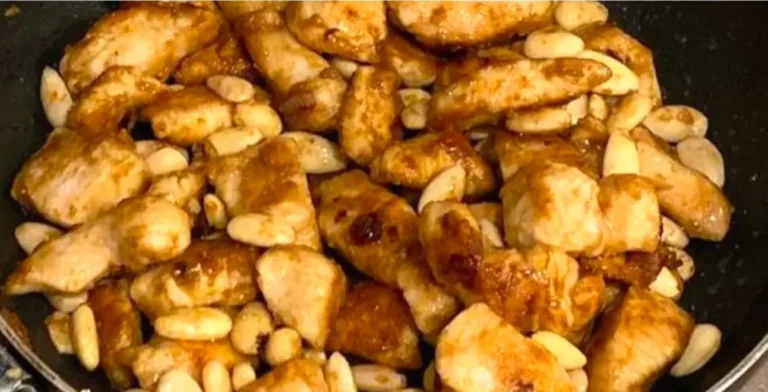 Pollo alle Mandorle: La Ricetta del Piatto Saporito e Croccante