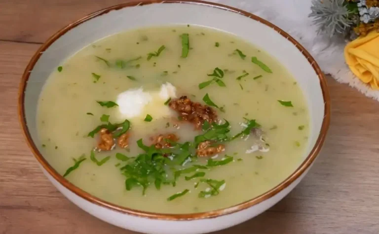 Questa zuppa di sedano è una vera medicina per il mio corpo! Ricetta per una zuppa sana