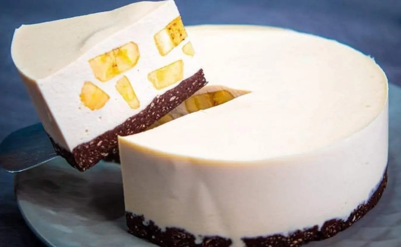 Cheesecake cremosa alla banana con Ryazhenka