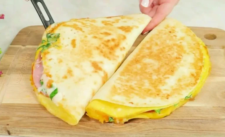 La colazione più deliziosa in 5 minuti. Tortilla con uovo. Ricetta economica