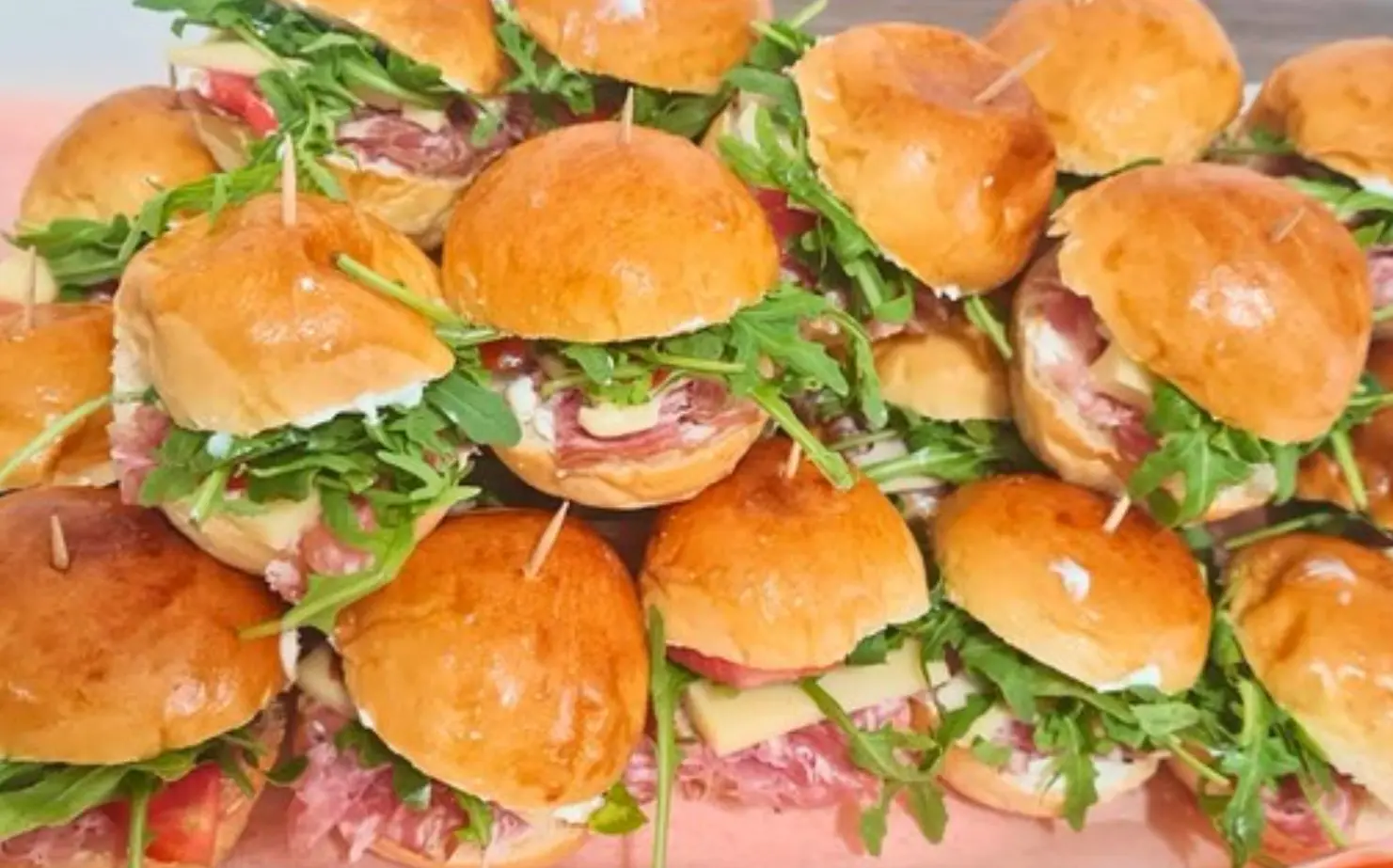 Non è una vera festa di compleanno senza questi panini