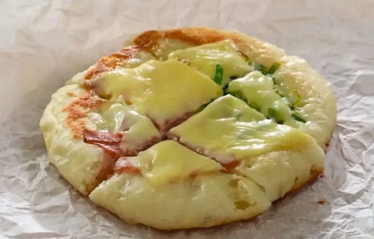 Toast all’uovo in padella (colazione facile! Non ho mai mangiato un toast così delizioso)