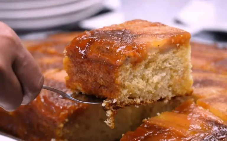 Torta rovesciata di banane caramellate