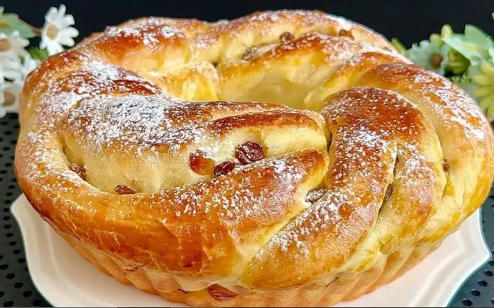 Panini morbidi al lievito arricchiti con uvetta