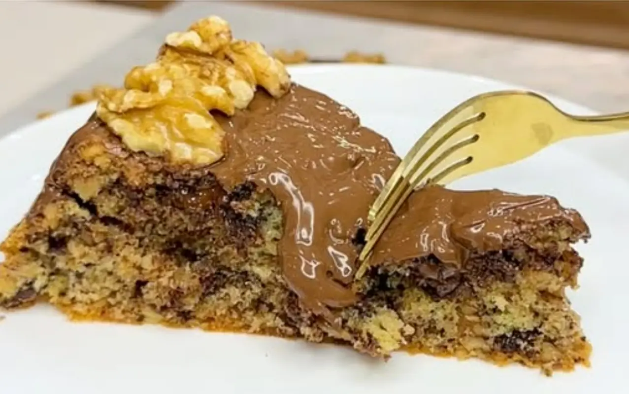 TORTA NOCI E CIOCCOLATO