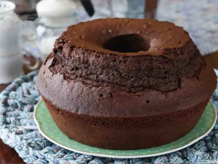 Torta al cioccolato alta e morbidissima