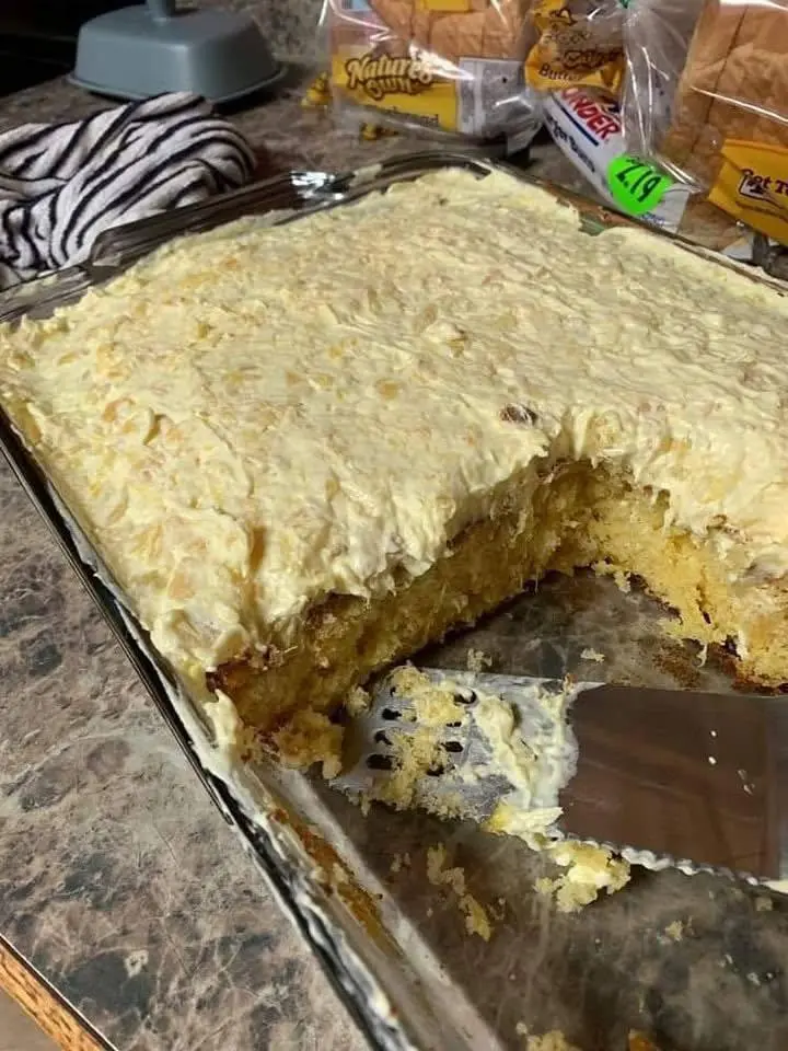 ¡Pastel de mandarina con glaseado de piña y coco!