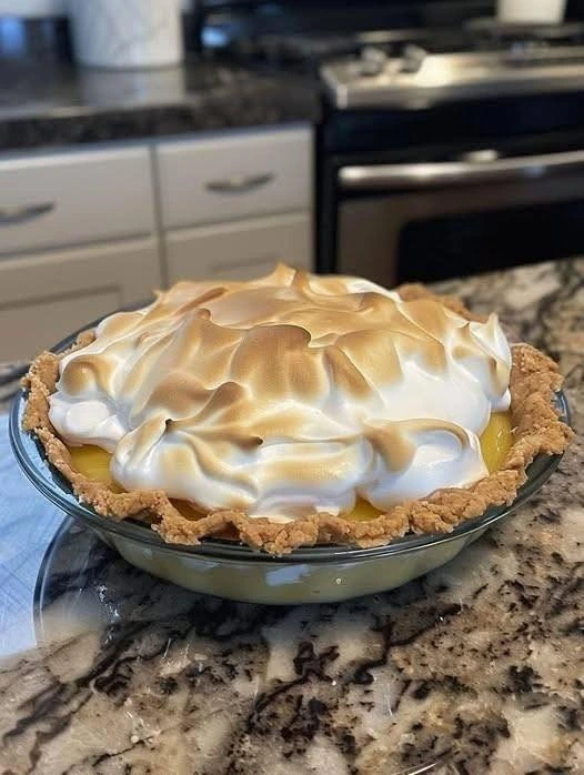Tarta de queso con merengue de limón