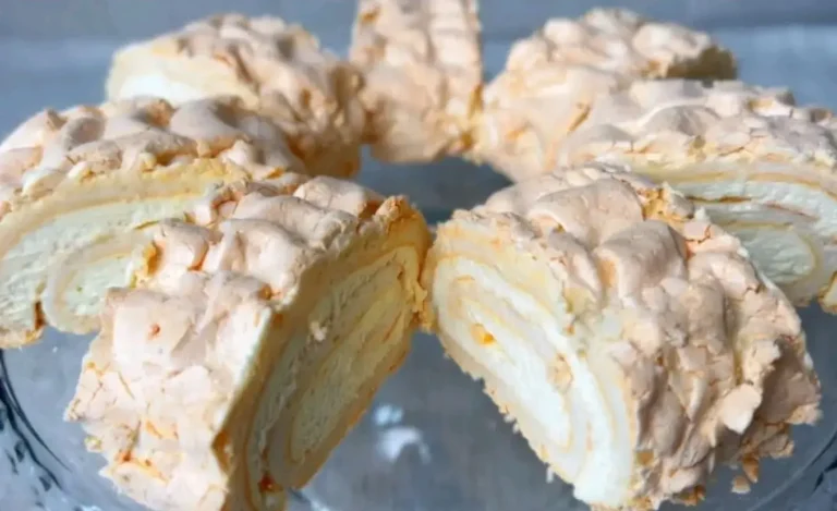 RICETTA DEL ROTOLO DI MERINGA – Morbido, soffice e irresistibilmente dolce!