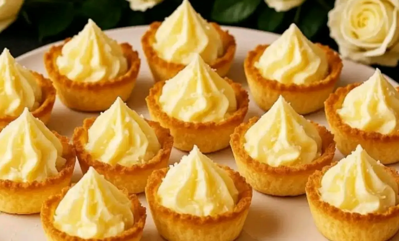 Crostatine al cocco e crema pasticcera Senza farina Crostata al cocco