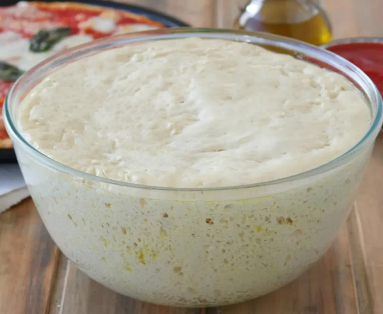 Come Fare l’Impasto per la Pizza Fatto in Casa !