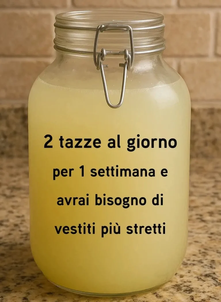 Acqua calda con aceto di mele