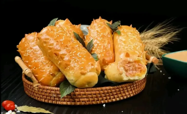 Panini al prosciutto cheddar con salsa cremosa