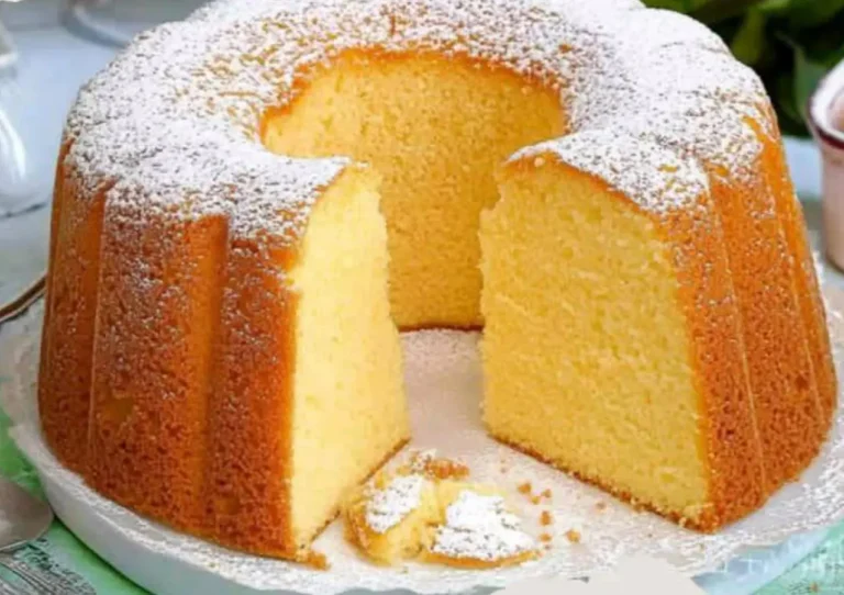 Ciambellone soffice e alto come quello fatto dalla nonna.