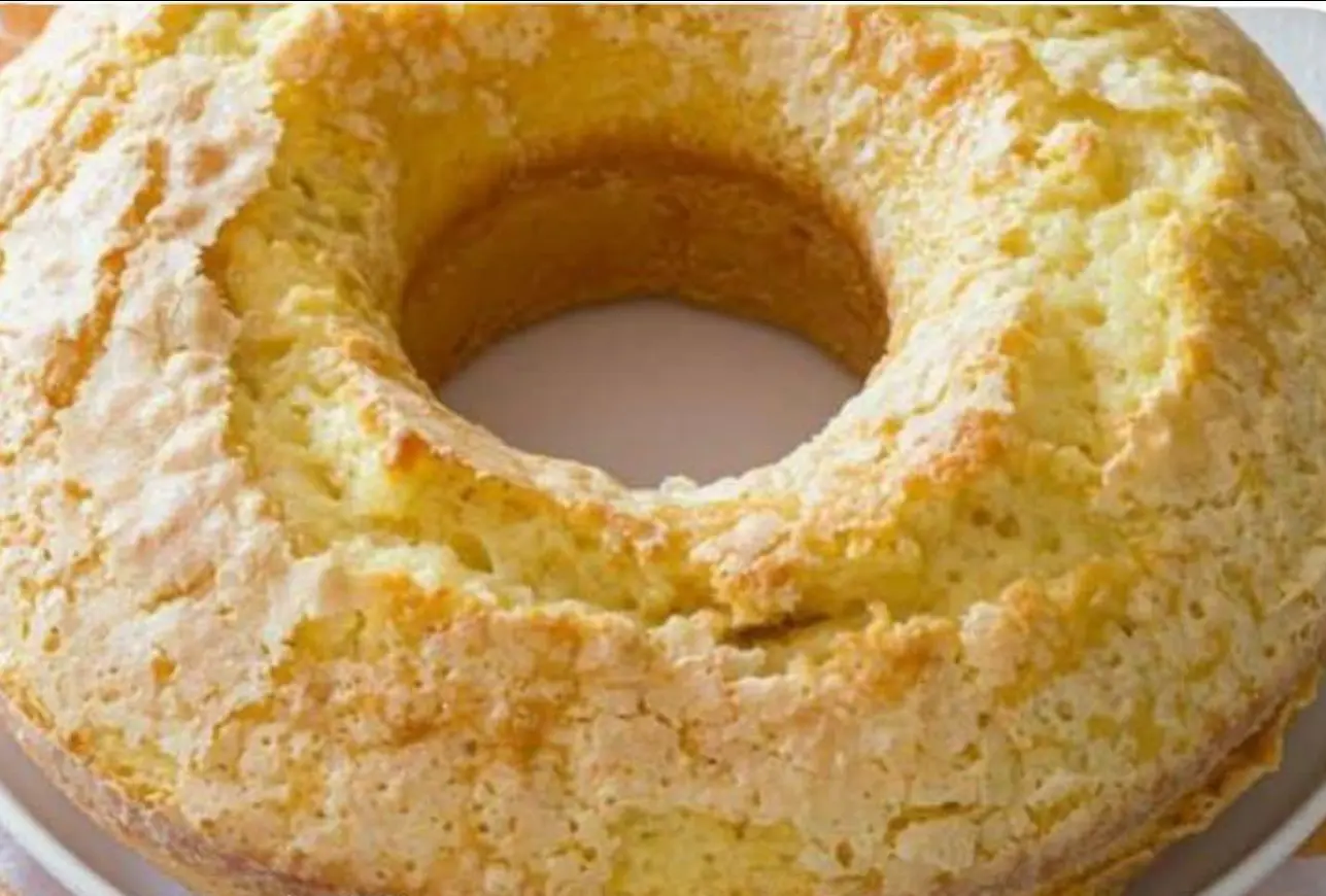 Ciambella al limone morbidissima senza burro né latte