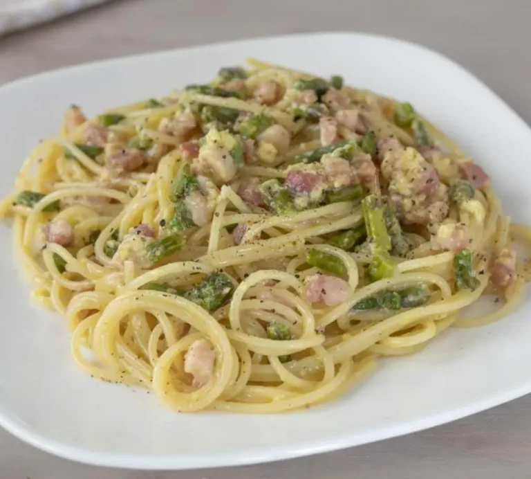 Spaghetti poveri: la ricetta del primo piatto facile, veloce e saporito