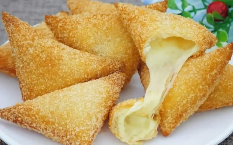 Tasche di pane con patate e formaggio: una delizia croccante e formaggiosa