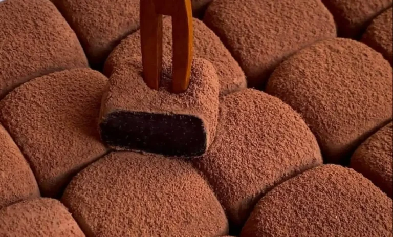 Cioccolato fatto in casa, facile da preparare con ingredienti semplici e senza latte condensato