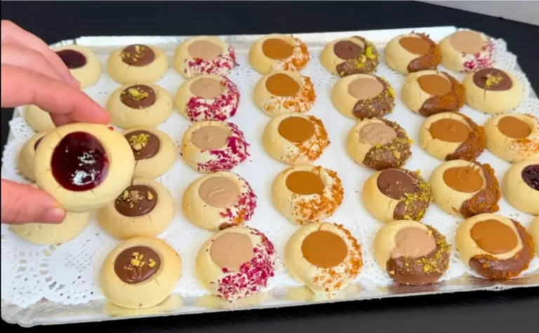 Biscotti assortiti con farcitura: la ricetta con un solo impasto