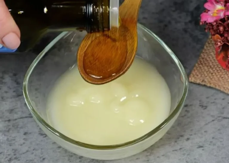 Questa ricetta con 3 ingredienti ti aiuterà a eliminare le rughe e ad apparire più giovane