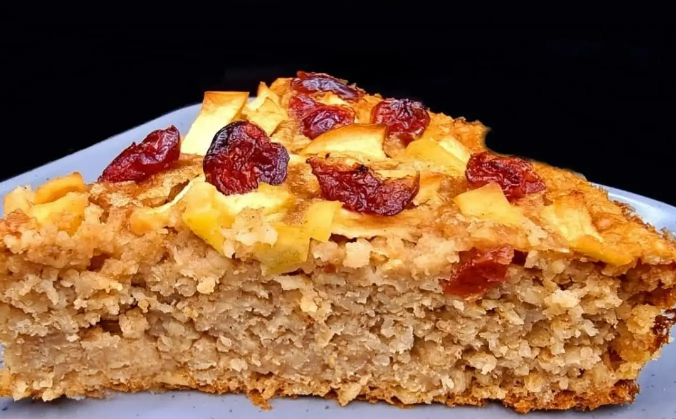 La migliore torta dietetica con avena, mela e mirtilli rossi! Mangiala tutti i giorni e dimagrisci! Senza glutine! Senza farina! Senza zuccheri aggiunti