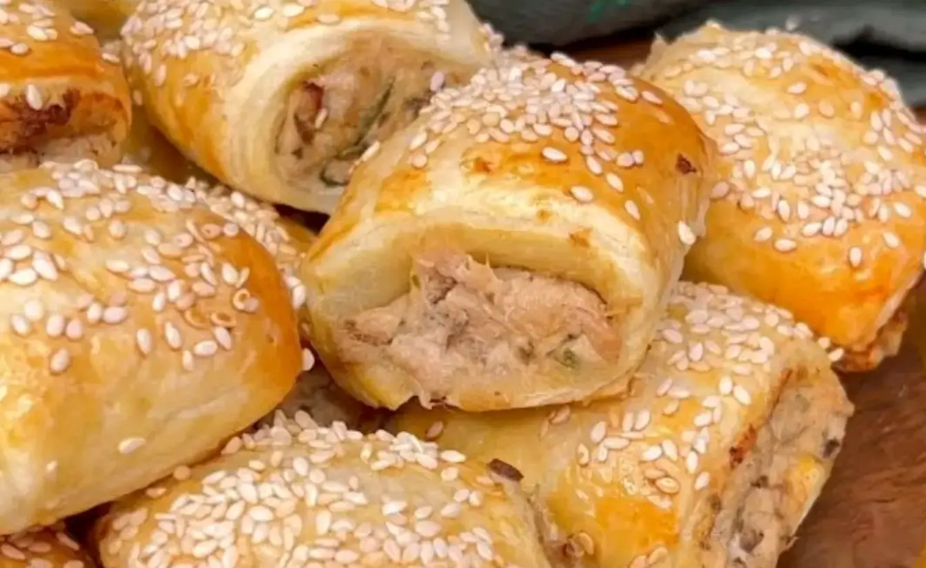 Bocconcini di pasta sfoglia al tonno: perfetti per le feste! Ricetta veloce