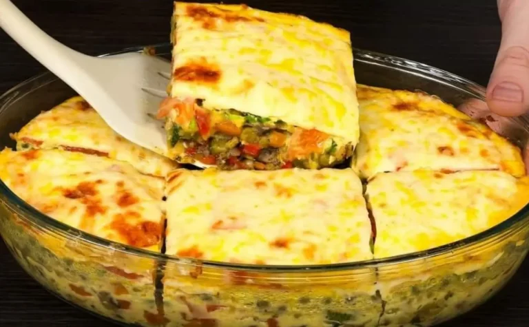 Sformato di zucchine e verdure con uova e mozzarella