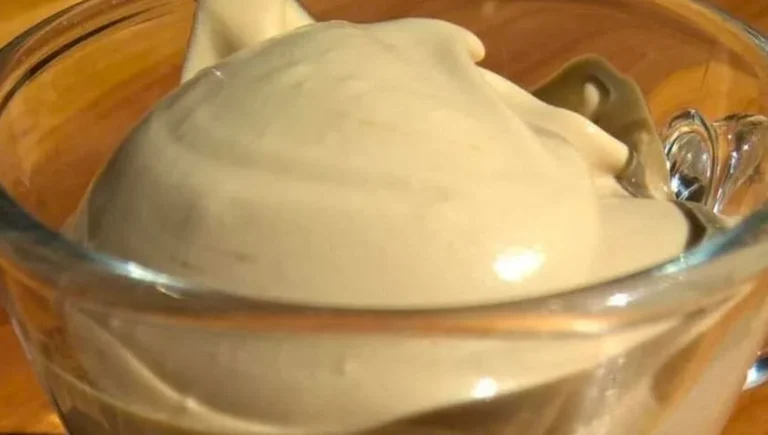 Cinque minuti per preparare la migliore crema di caffè in bottiglia