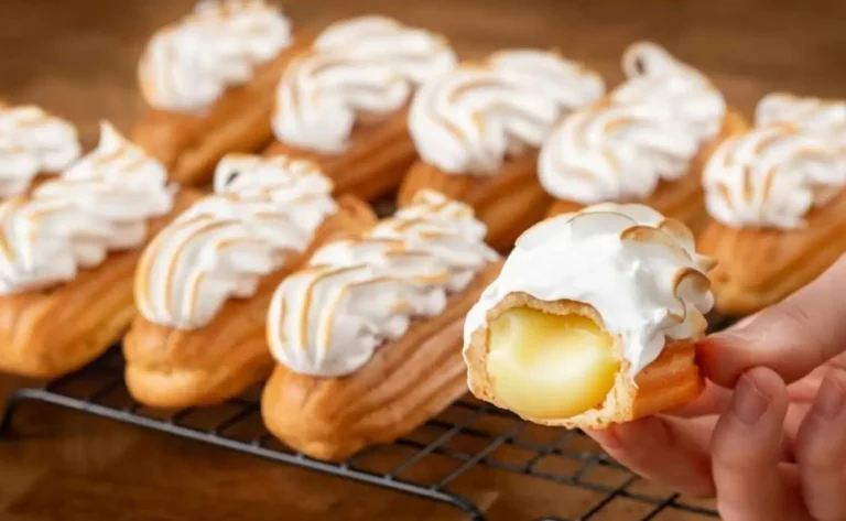 I pasticceri vanno matti per QUESTA ricetta di éclair! Li preparerai ogni giorno!