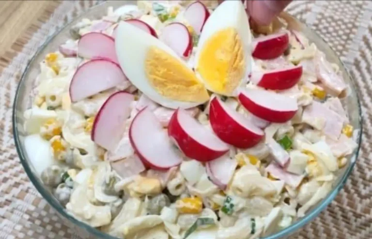 Insalata classica di delizia